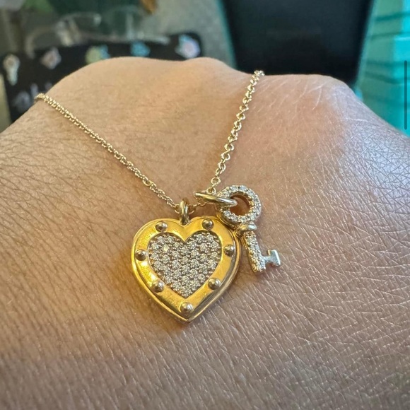 Tiffany & Co Return to Tiffany Love Heart Tag Key Pendant 🩵 - Picture 7 of 12